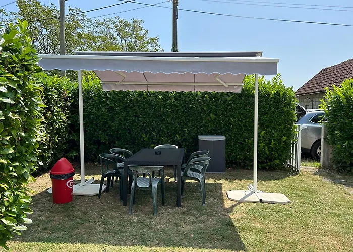 Jolie Villa Independante Climatisee 3 Chambres Tout Confort 6 Couchages, Piscine Chauffee 4 X 8 Disponible Selon Meteo De Mai A Fin Septembre, Jacuzzi 4 Places, Boulodrome Eclaire, Ping-Pong, Wifi, Proche Commerces Animaux Domestiques Sur Demande