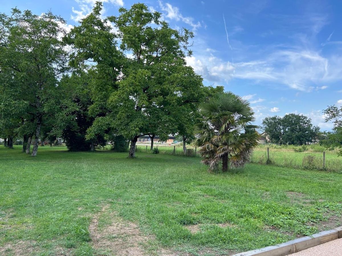 Villa Jolie Independante Climatisee 3 Confort 6 Couchages, Piscine Chauffee 4 X 8 Disponible De Mai A Fin Septembre, Jacuzzi 4 Places, Boulodrome Eclaire, Ping-pong, Wifi, Proche Commerces Animaux Domestiques Sur Demande *